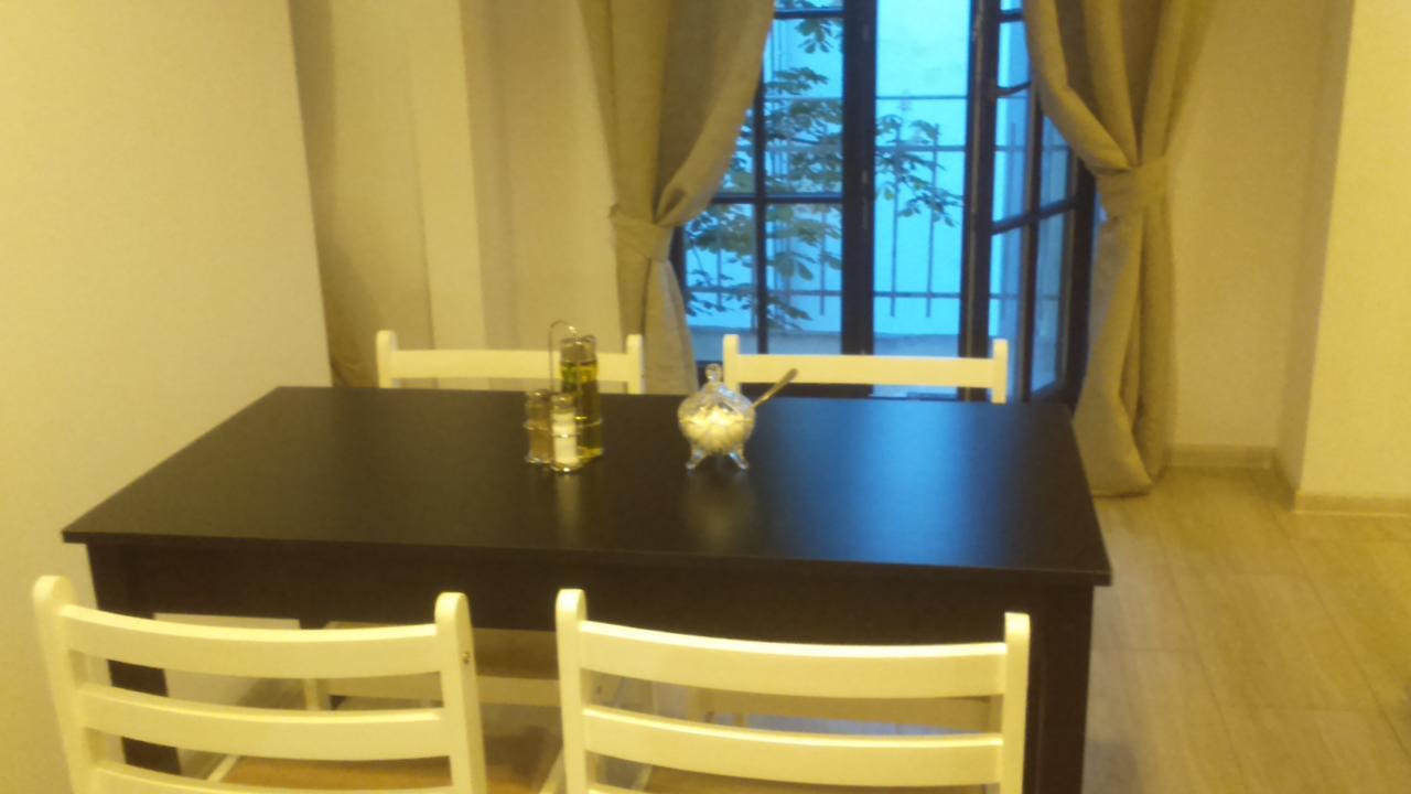 Words & Swords Privat overnatting *